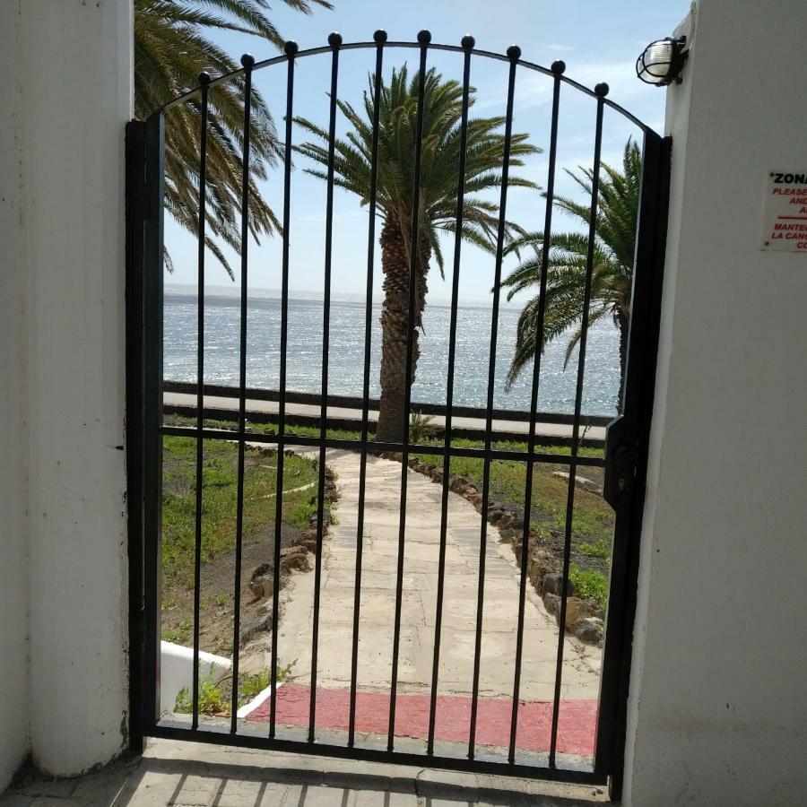 Luxury Villa Sea Front Costa Teguise Esterno foto